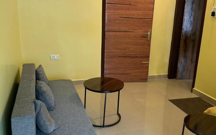 Bimban’s A quaint 1bhk with balcony.