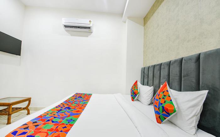 FabHotel Kavya Inn