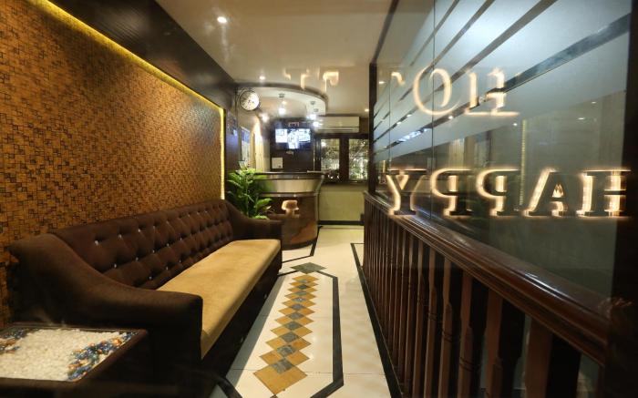 Hotel Happyland