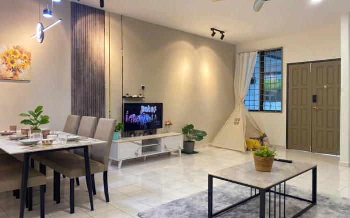 Cozy&Stylish 2StoreyHouse 9Pax@AlmaImpianRia