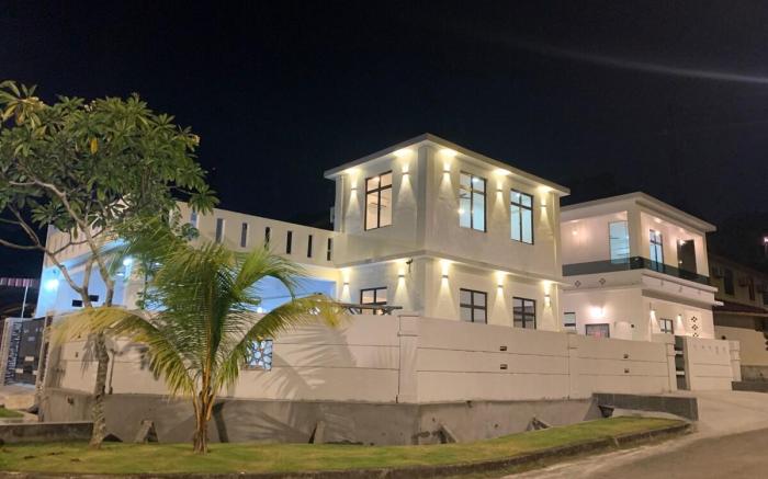 Anjong Anjang Homestay. Spacious, great location!