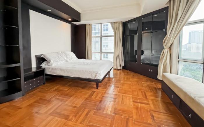 Large & Luxury Menteng Apt 3BR with Pool and Gym 