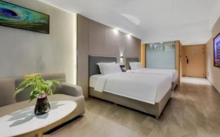 WASSIM Hotel Chengdu Happy Valley Jinfu Metro Station