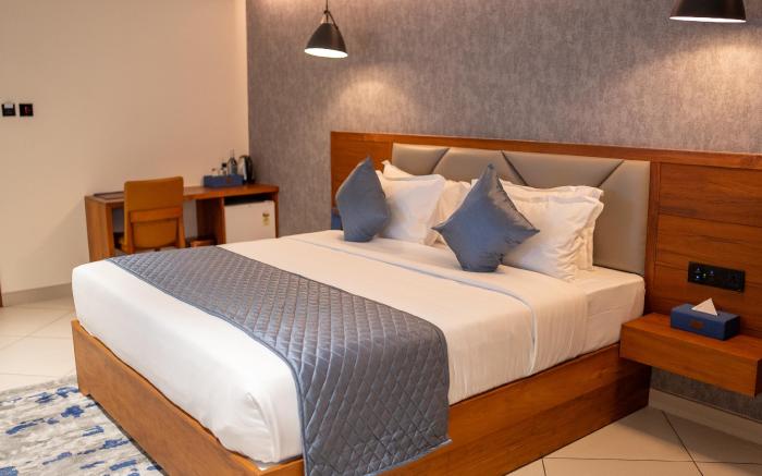 mazarine hotels and resorts llp