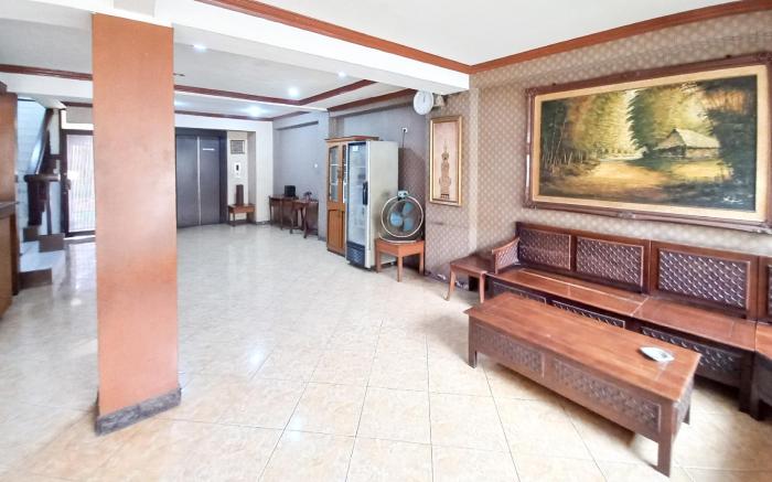 D Hans Hotel Syariah RedPartner near Wisata Religi Sunan Ampel Surabaya