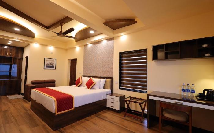 Luxury bungalow surrounded with tea plantation 
