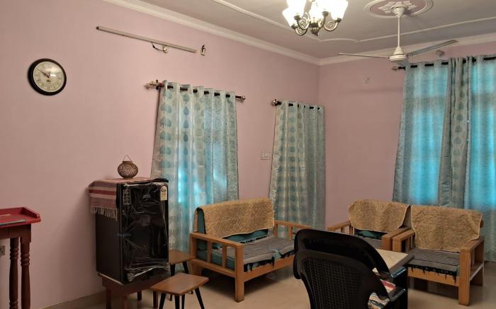 UTTARAYANA HOME STAY