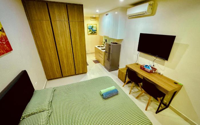 Romantic Deluxe V (R2) Kozi Square (A3-11 II)