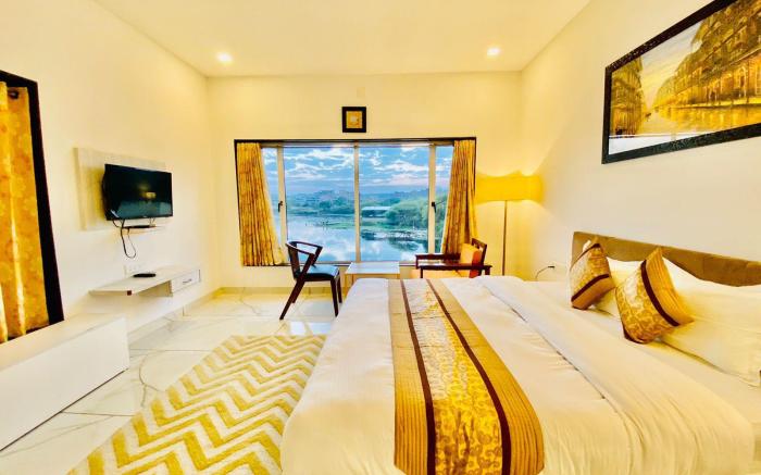 Hotel Jaydurg Retreat Udaipur - A Lakeside Hotel 