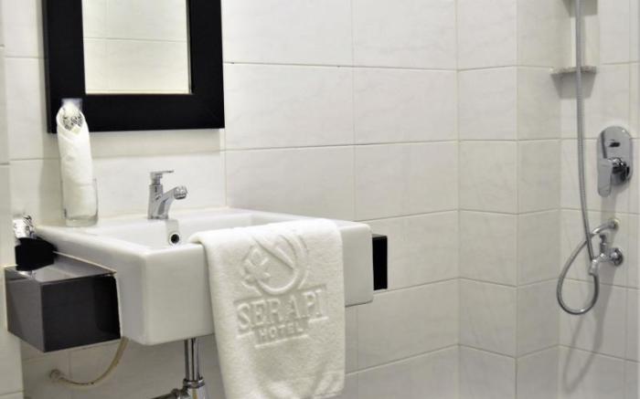 Serapi Hotel