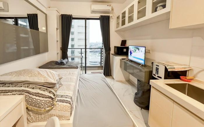 Cozy Studio Skyhouse Apt near ICE BSD w/ pool &Gym