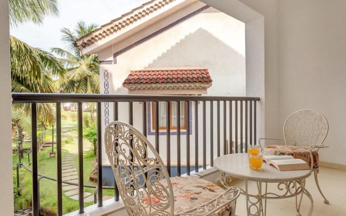 Seashell 2 bhk by Limestays