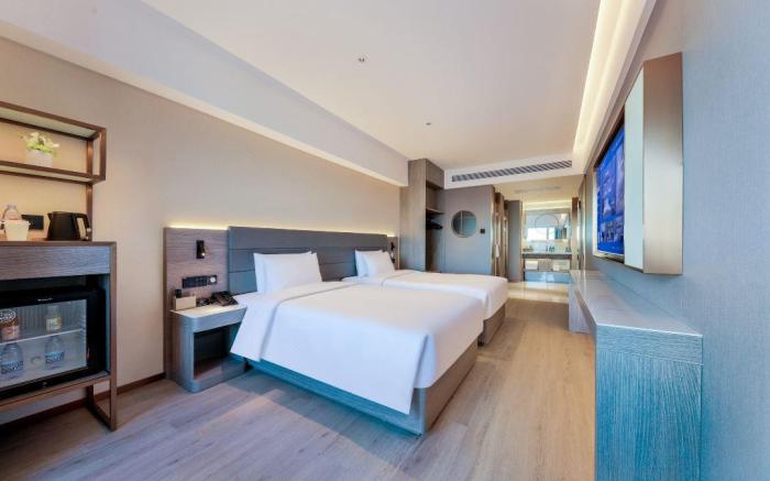 Palace Hotels (Zhengzhou High Speed Rail East Station Store) 朗丽兹酒店（郑州高铁东站店）