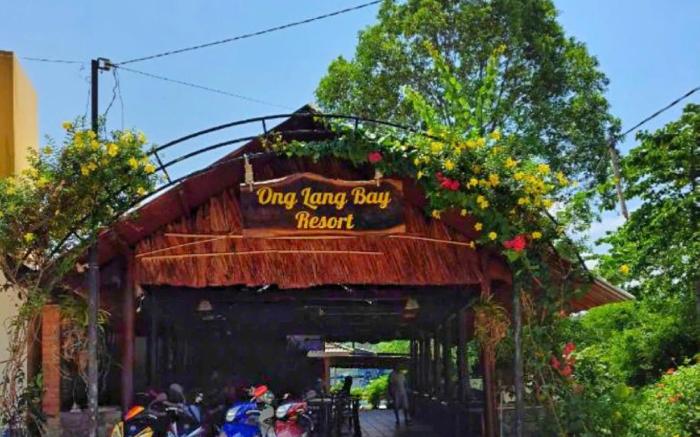 Ong Lang Bay Resort