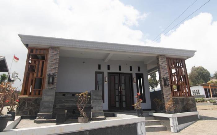 Saputra View Bromo Guest House