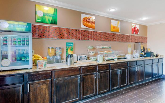Quality Inn & Suites Brandenburg - Fort Knox