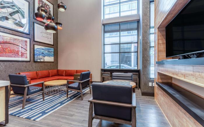 Hampton Inn Oakland Downtown-City Center, CA