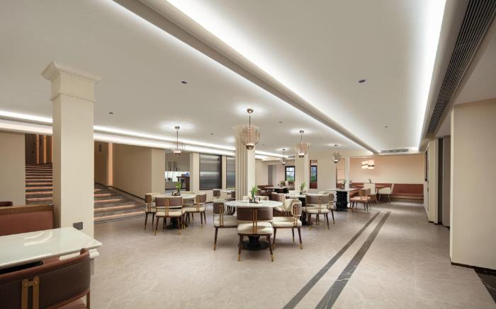 Atour Hotel Shanghai People's Square Nanjing Road Pedestrian Street