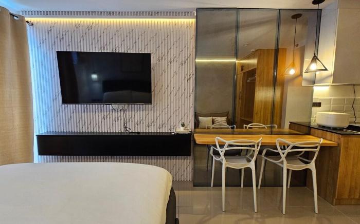 C'scape Suite @ Bernwood Towers