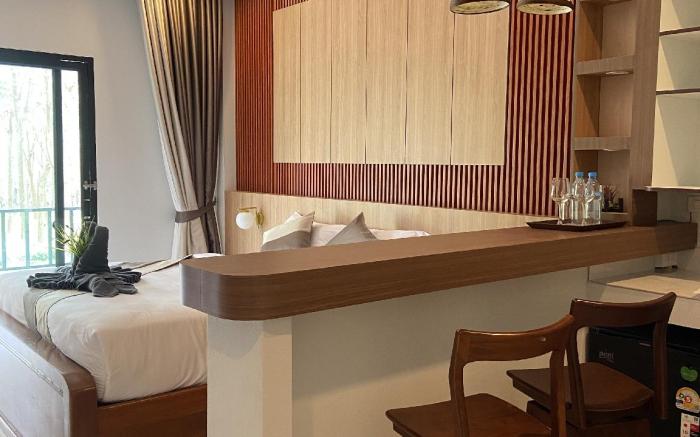 The Cushty Days Lanta