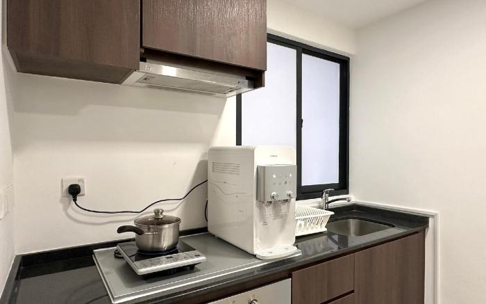 LM HomeyC 3R2.5B Family Suite for 4-14 Pax#EV Chgr