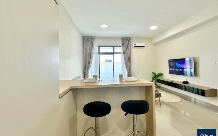 Pocky Suite. KSL 2 @ Studio 2Pax with Sky View