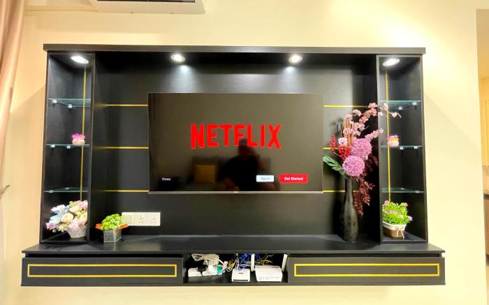 Tampoi/Skudai/Town-Netflix+TV Box 