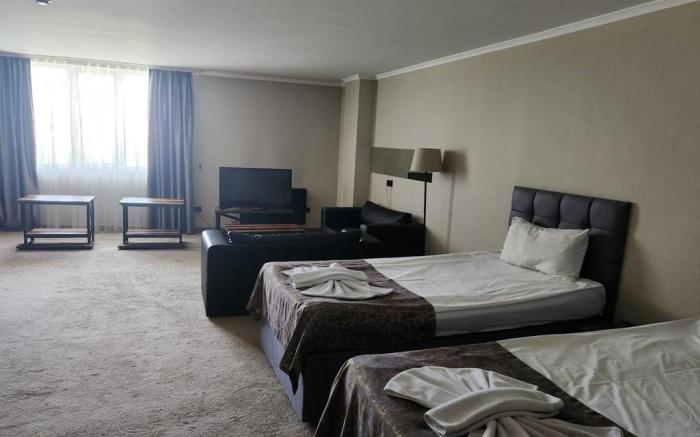 Riverside Boutique Hotel