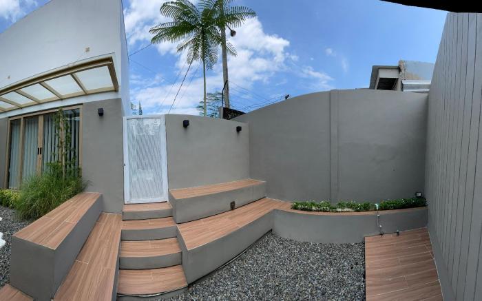 Ngumbara House