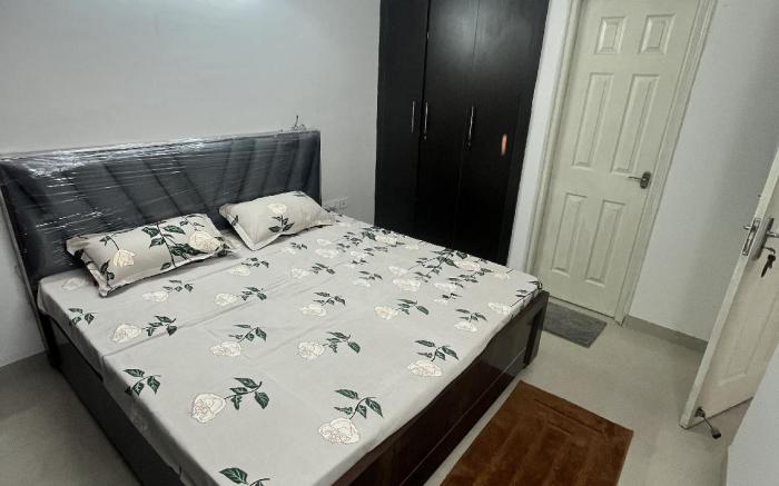 A Modern & Homely suit