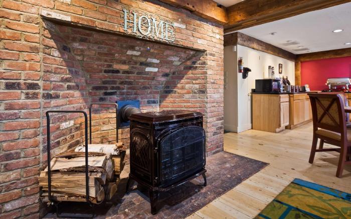 Best Western Inn and Suites Rutland-Killington