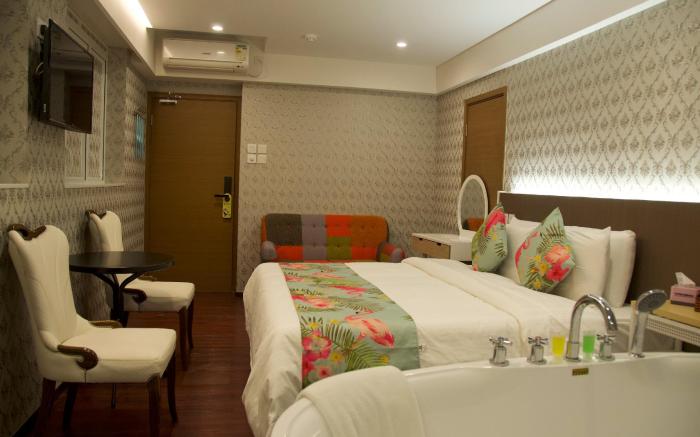 Whole Sunshine International Hotel
