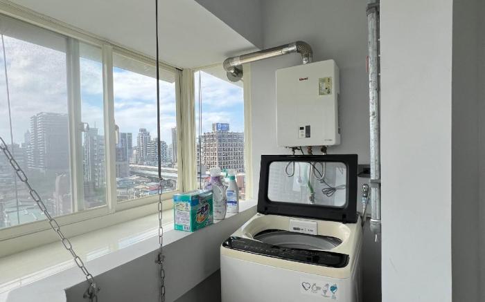 Zhongxiao Fuxing High-Rise View Apartment - Three Rooms, Two Bathrooms