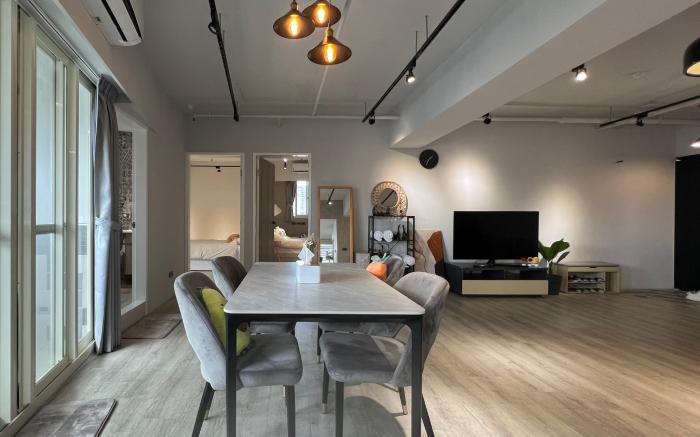Zhongxiao Fuxing High-Rise View Apartment - Three Rooms, Two Bathrooms