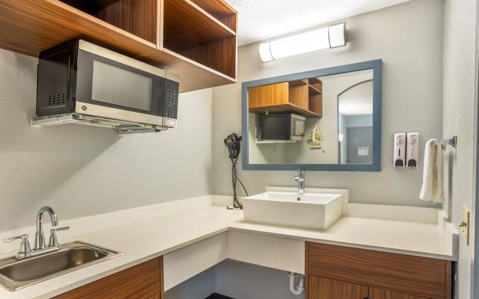 HomeTowne Studios Lancaster