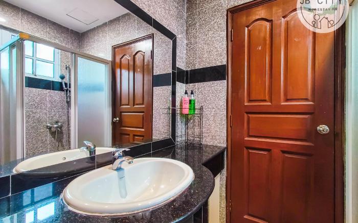Lumina Jacuzzi pool Villa by JBcity Home