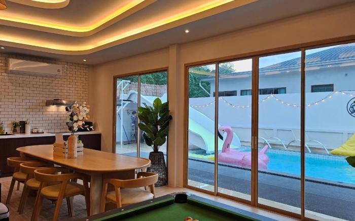 De Beach Pool Villa - 3-Minute Walk to Beach, 5 Bedrooms, Newly Built Clean Pool Villa