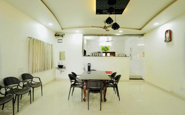 Mahalaxmi Hills Bungalow