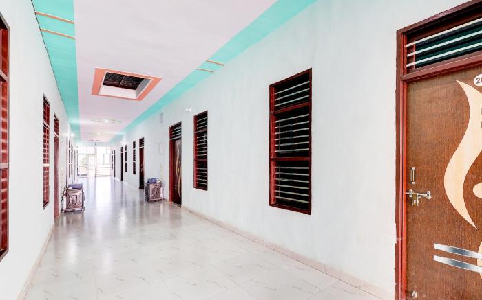 Hotel O Royal Residency