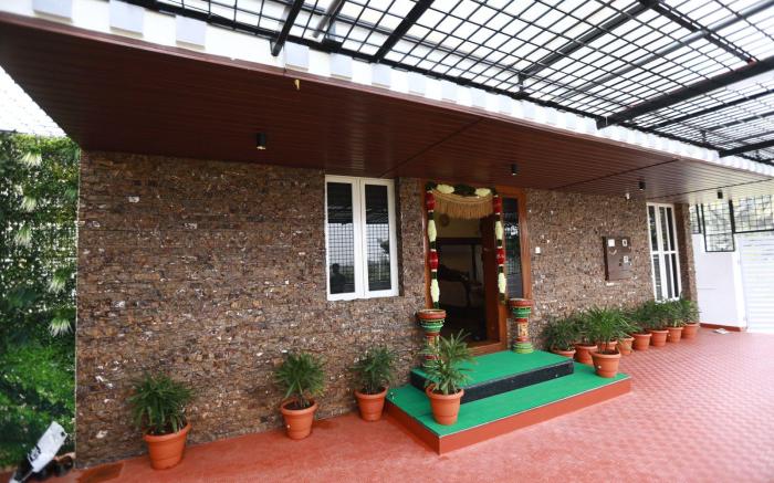 Brindavan Villa Near Big Banyan Tree