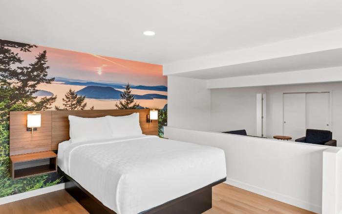 Clarion Pointe Mount Vernon - Burlington