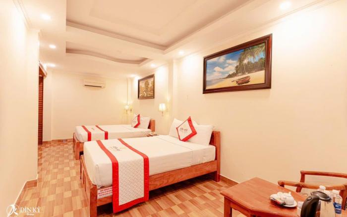 Din Ky Hotel Gate of Welcome Binh Duong
