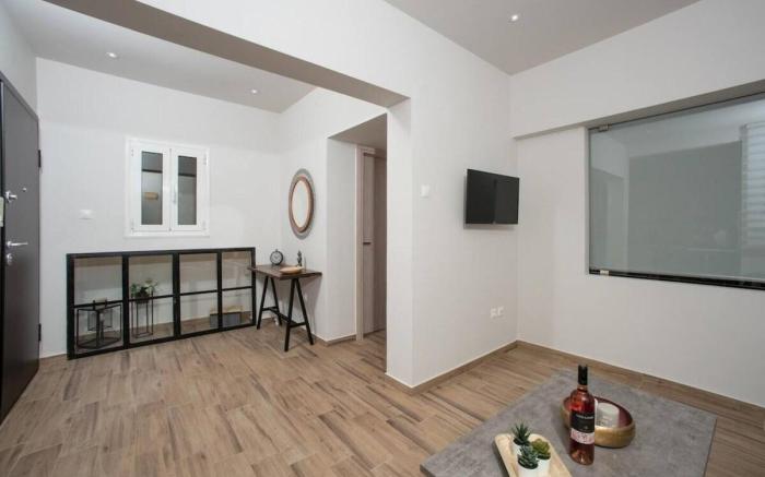 Athens Cozy 2BD Apt Near Athens Railway Station