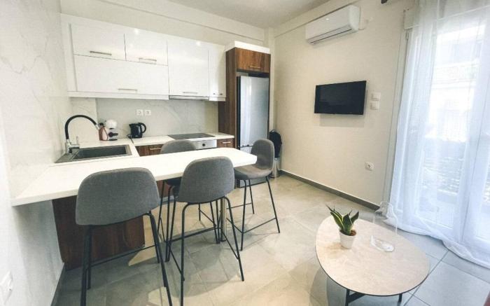 Athens Railway Station Boutique 2BD Apt  Attik MRT