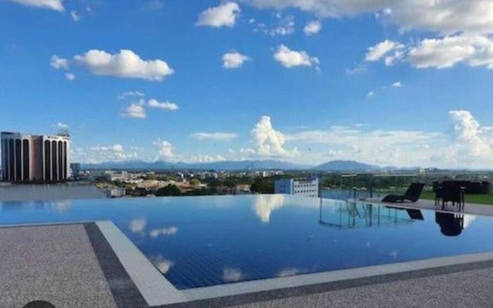 Luxurious Studio I @Level 9 Kozi Square (C9-7I)