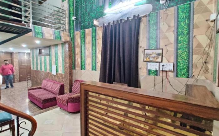 TEJAS HOMESTAY JUST 2 MINUTES from GOLDEN TEMPLE