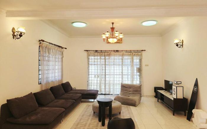 5 min to ipoh town/bungalow 5br 22pax  pasir puteh