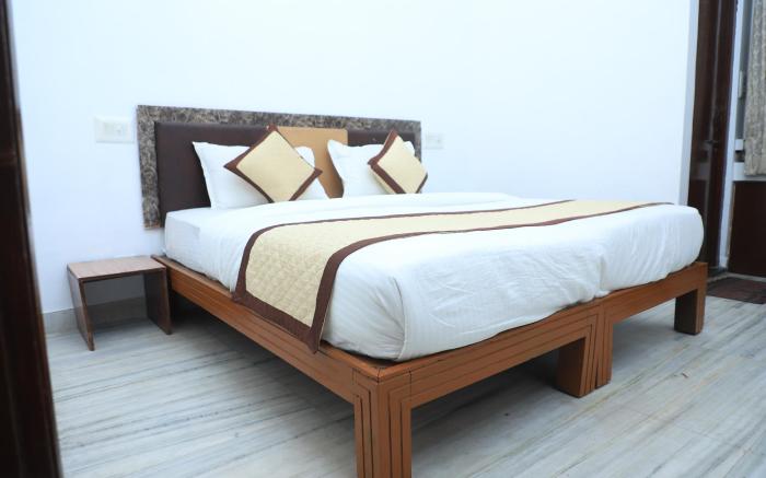 Rana Kunj Hotel