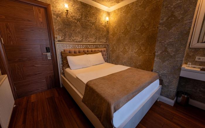 GOLDEN DREAM OTEL