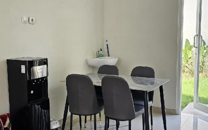 Villa Maloki Kayana Regency B5